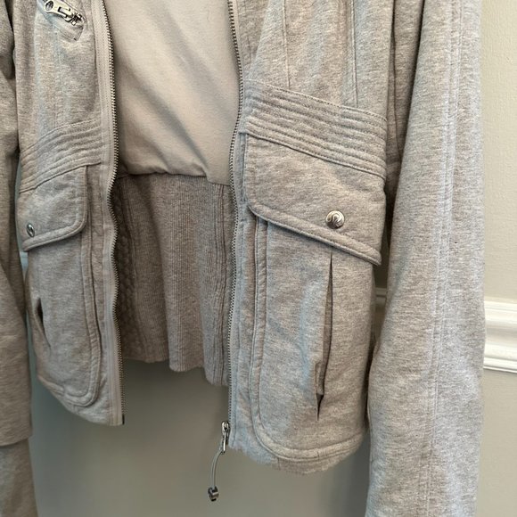 Lululemon Grey Coat, Light Grey - Picture 4 of 8